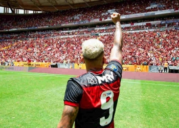 Flamengo bate recorde de venda de ingressos desde o retorno do público para o confronto contra o Olímpia pela Libertadores