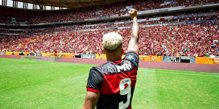 Flamengo bate recorde de venda de ingressos desde o retorno do público para o confronto contra o Olímpia pela Libertadores
