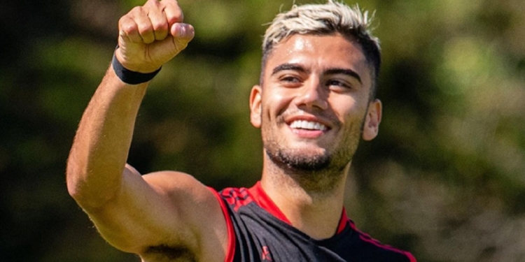 É do Flamengo! Andreas Pereira assina o contrato e deixa o Manchester United para se tornar o novo reforço do Rubro-Negro