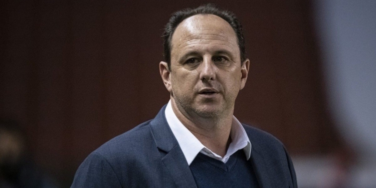 Rogério Ceni, ex-Flamengo, entra na mira de seleção sul-americana para a Copa do Mundo de 2022