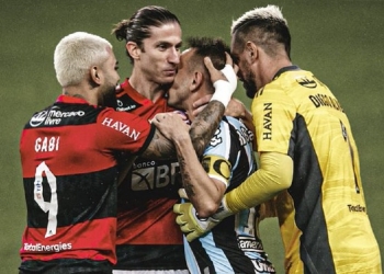 Gabigol parte em defesa de Rafinha após virar alvo de memes nas redes sociais