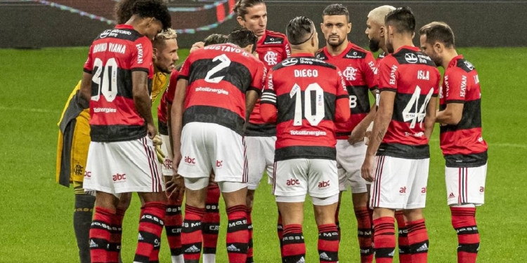Flamengo anuncia que titular de Renato Gaúcho está lesionado e deve ser vetado do Brasileirão