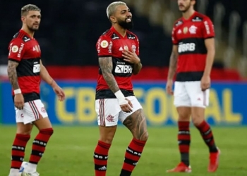 Gabi vai às redes sociais, provoca o Grêmio e aumenta a rivalidade entre as duas equipes