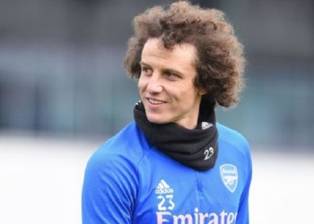 Flamengo intensifica conversas com David Luiz após Benfica desistir da contratação: ‘Negociações estão avançando’