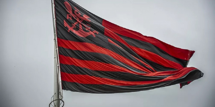 Flamengo anuncia a contratação de atacante como grande reforço para a temporada de 2021