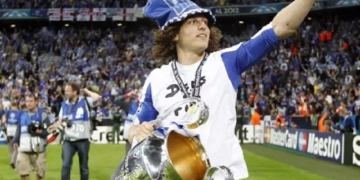 Com David Luiz, Flamengo fecha time inteiro de jogadores com experiência na Champions League