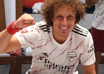 Nação Rubro-Negra fica eufórica nas redes sociais após anúncio da contratação de David Luiz