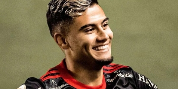Anvisa quer punir Andreas Pereira, do Flamengo, por retornar da Inglaterra sem cumprir o isolamento obrigatório de 14 dias