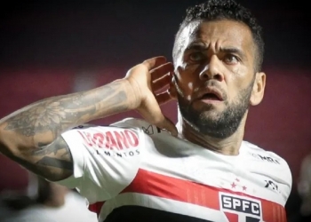 Marcos Braz faz post enigmático e levanta rumores de negociações com Daniel Alves, livre após rescindir com o São Paulo