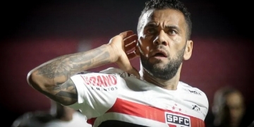 Marcos Braz faz post enigmático e levanta rumores de negociações com Daniel Alves, livre após rescindir com o São Paulo