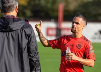 Renato Gaúcho explica como fez para recuperar futebol de Michael; camisa 19 foi o destaque da vitória sobre o Palmeiras