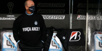 Grêmio desiste de promessa de não entrar em campo caso haja público no Maracanã, mas cobra posicionamento da CBF