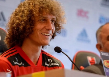 David Luiz faz juras de amor à Nação Rubro-Negra: ‘Torcida do Flamengo é diferente’