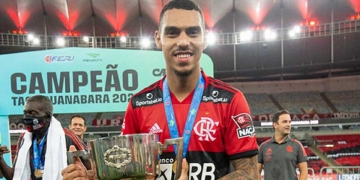 Flamengo define futuro de Matheuzinho após sondagens da Europa por conta da chegada de Daniel Alves