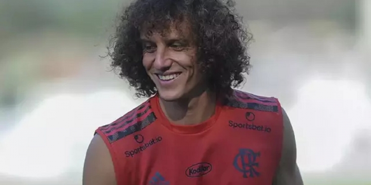 David Luiz entrega estreia pelo Flamengo diante do Barcelona: ‘Que Deus nos abençoe’