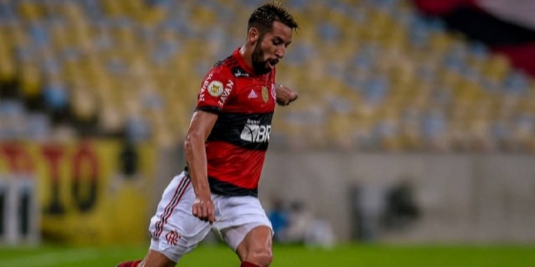 STJD julga Isla após expulsão contra o Grêmio e decide se jogador poderá disputar as finais da Copa do Brasil