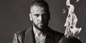 Fechou com o Flamengo? Daniel Alves decide o futuro de sua carreira para a temporada de 2021 e faz anúncio aos torcedores