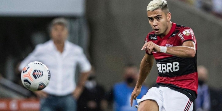 Andreas Pereira tem atuação elogiada no Flamengo e toma posição definitivamente