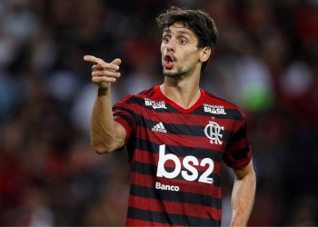 Rodrigo Caio volta a virar desfalque para o Flamengo e não entrará em campo pelo Brasileirão