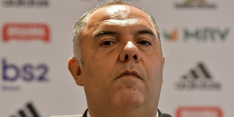 Empresário de campeão no Flamengo pela Libertadores de 2019 pressiona Braz para retorno