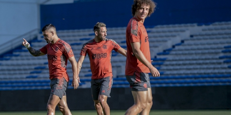 Sem Thiago Maia, Flamengo treina e faz os alterações para encarar o Barcelona; provável escalação