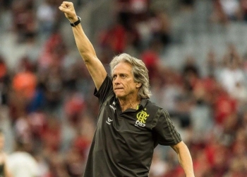 Jorge Jesus afirma que o Flamengo tem condições de disputar a Champions League em pé de igualdade com clubes europeus