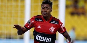 Bruno Henrique se destaca mais uma vez no Flamengo e repete feito impressionante de Pelé