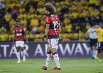 David Luiz disputa a final da Libertadores? Zagueiro foi diagnosticado com lesão e jornal especula prazo para a recuperação
