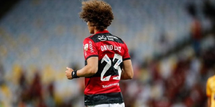 Divulgado parceiro oculto que permitiu ao Flamengo a contratação do zagueiro David Luiz