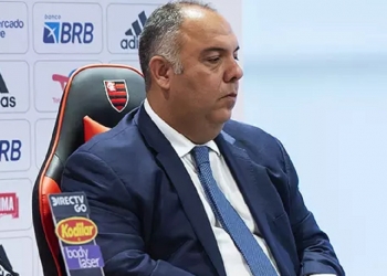 Marcos Braz troca farpas com torcedor que detonou os preparadores físicos do clube por conta das sucessivas lesões nos atletas