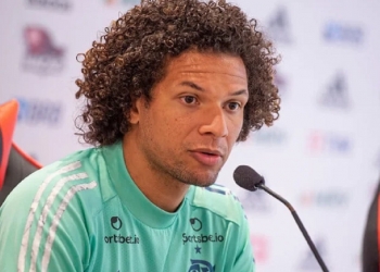 Willian Arão recebe sondagens do Mundo Árabe e dirigente fala sobre venda ao PSG