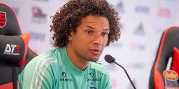 Willian Arão recebe sondagens do Mundo Árabe e dirigente fala sobre venda ao PSG