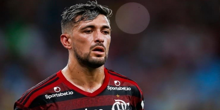 Arrascaeta vira problema para o Flamengo depois de jogo com a Seleção do Uruguai