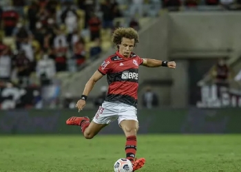 Flamengo dá notícia que a torcida não queria ouvir sobre David Luiz e tempo para recuperação será maior do que se esperava