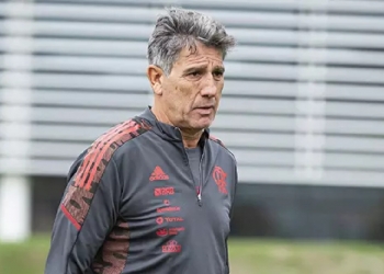 Jogador vindo da Suíça deve ser integrado ao elenco de Renato Portaluppi como reforço para a temporada