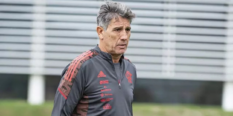 Jogador vindo da Suíça deve ser integrado ao elenco de Renato Portaluppi como reforço para a temporada