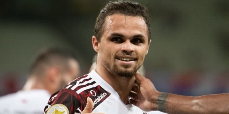 Flamengo domina Fortaleza na casa do adversário e garante briga pela liderança do Brasileirão