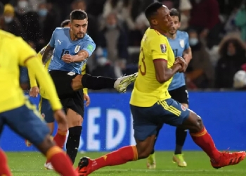 Flamengo define quando iniciará o tratamento de Arrascaeta; jogador retornou ao Rio de Janeiro no domingo