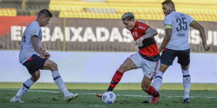 Palmeiras deve desembolsar mais de R$ 600 milhões para comprar Pedro do Flamengo; multa rescisória é astronômica
