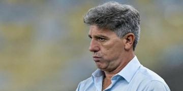 Landim conversa com técnico e Flamengo nega contratação de xodó da torcida