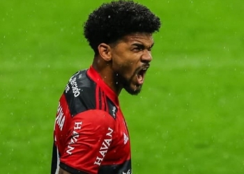 Zagueiro deixará o Flamengo e Marcos Braz já inicia conversa de repatriação: ‘torcida vai gostar’