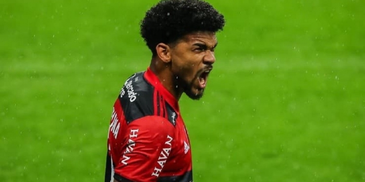 Zagueiro deixará o Flamengo e Marcos Braz já inicia conversa de repatriação: ‘torcida vai gostar’