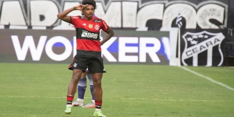 ‘Manda chuva’ de patrocinador do Flamengo reclama nas redes sociais e torcedores não gostam nada disso