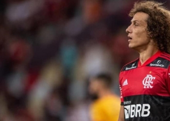 David Luiz volta a treinar com bola e pode participar da ‘final’ do Campeonato Brasileiro