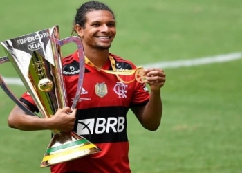 Willian Arão comunica futuro ao Flamengo após ser sondado pelo São Paulo; salário estratosférico é exposto