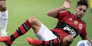 Flamengo atualiza estado de saúde de Rodrigo Caio; defensor sentiu dores no aquecimento e foi vetado do jogo contra o Atlético-MG