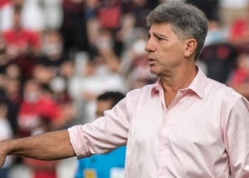 Renato não critica jogadores do Flamengo após empate e elogia equipe do Athletico-PR