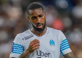 Depois de brigar com companheiro de time, Gerson é vaiado pela torcida do Olympique de Marselha e crise nos bastidores é exposta