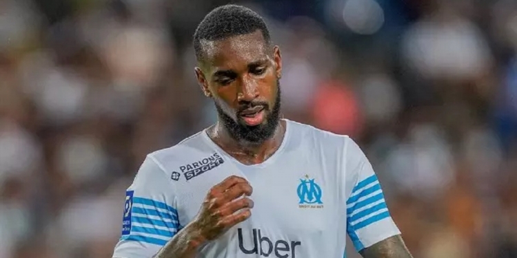 Depois de brigar com companheiro de time, Gerson é vaiado pela torcida do Olympique de Marselha e crise nos bastidores é exposta