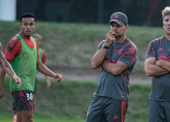 Flamengo divulga lista de relacionados para decisão contra a Chapecoense pelo Brasileirão; número de desfalques preocupa